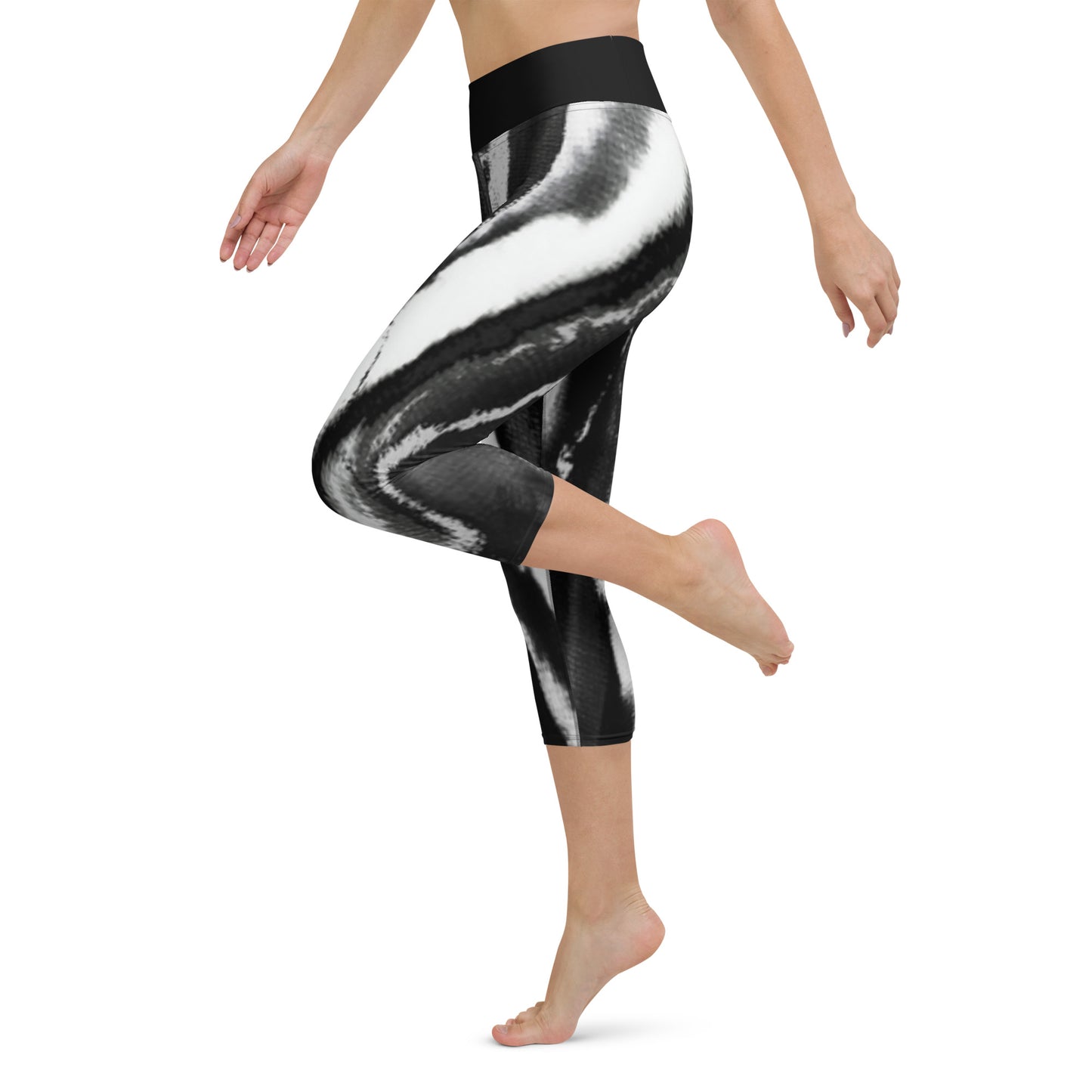 Smoke Yoga Capri Leggings